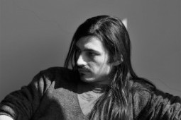 Bella che tieni li capelli d'oro