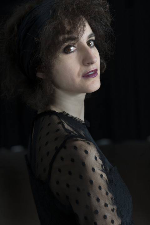 Bella che tieni li capelli d'oro